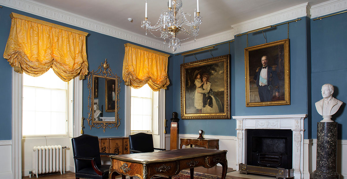 POWERAIL™ Picture Lighting & Hanging System RAYLIGHT