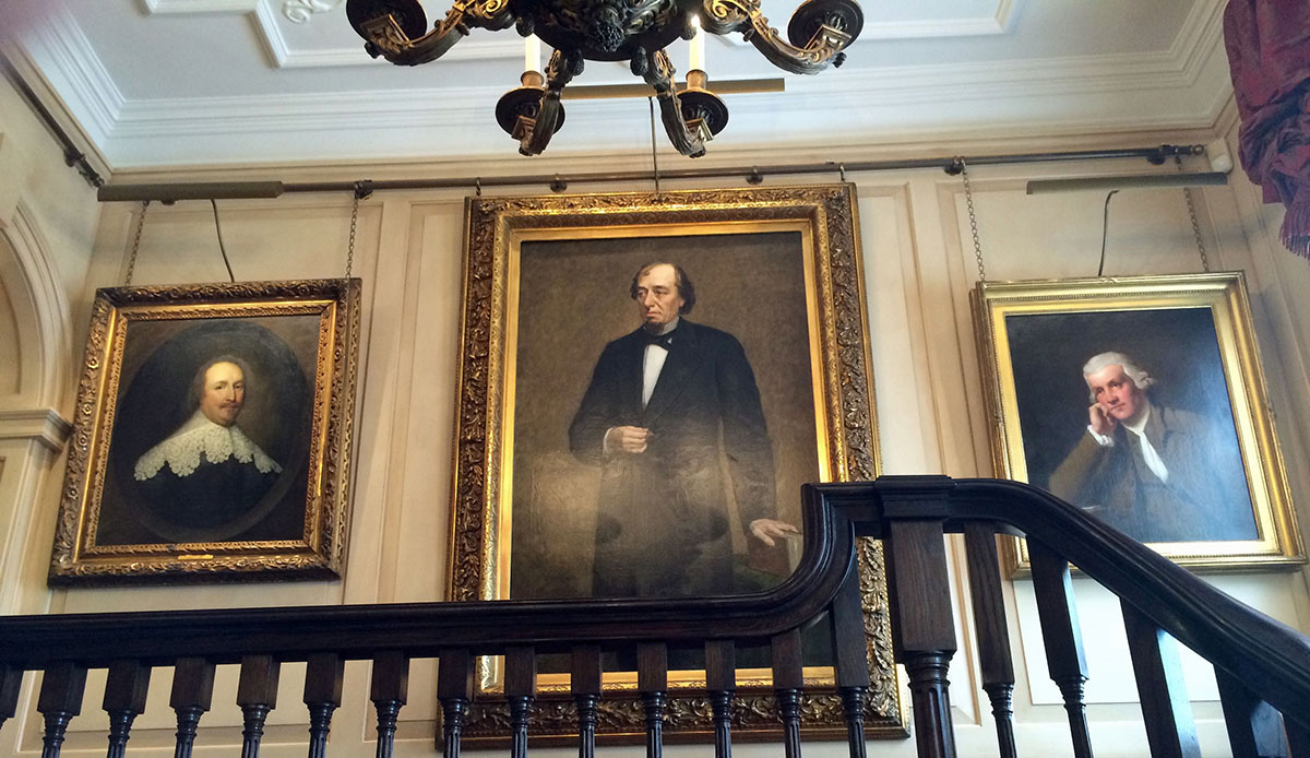 POWERAIL™ Picture Lighting & Hanging System RAYLIGHT